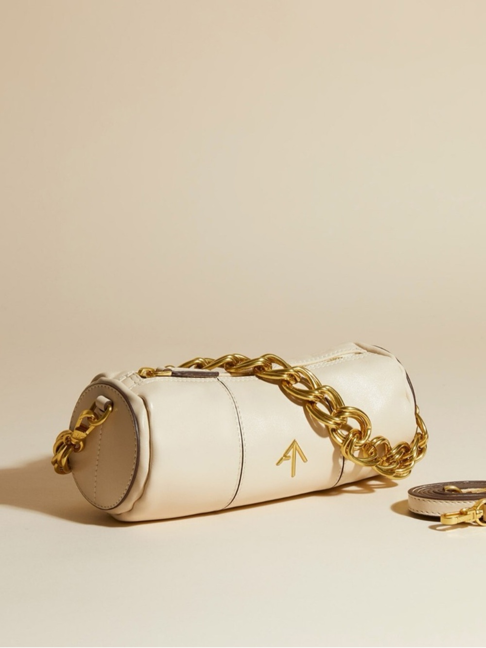 Manu Atelier | Vanilla Cylinder Bag - Picture 2 of 5